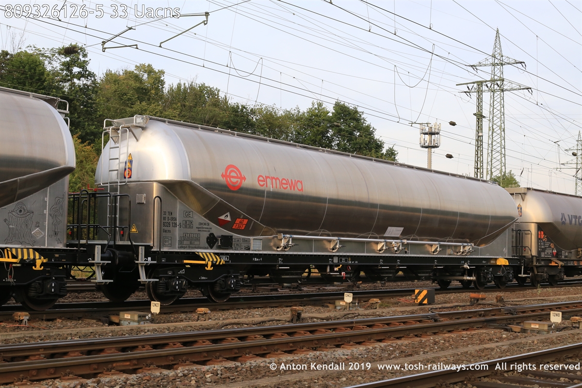 809326126-5_33 Uacns.JPG